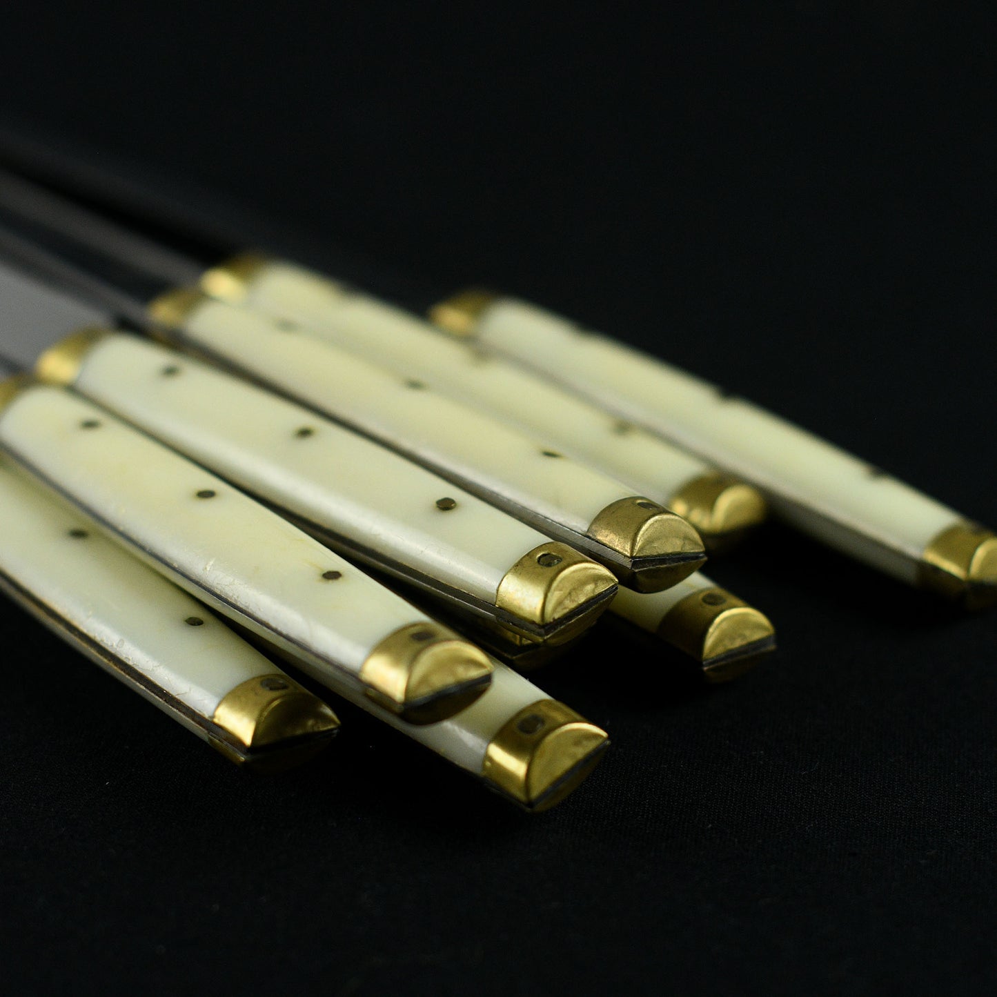 pearly knives