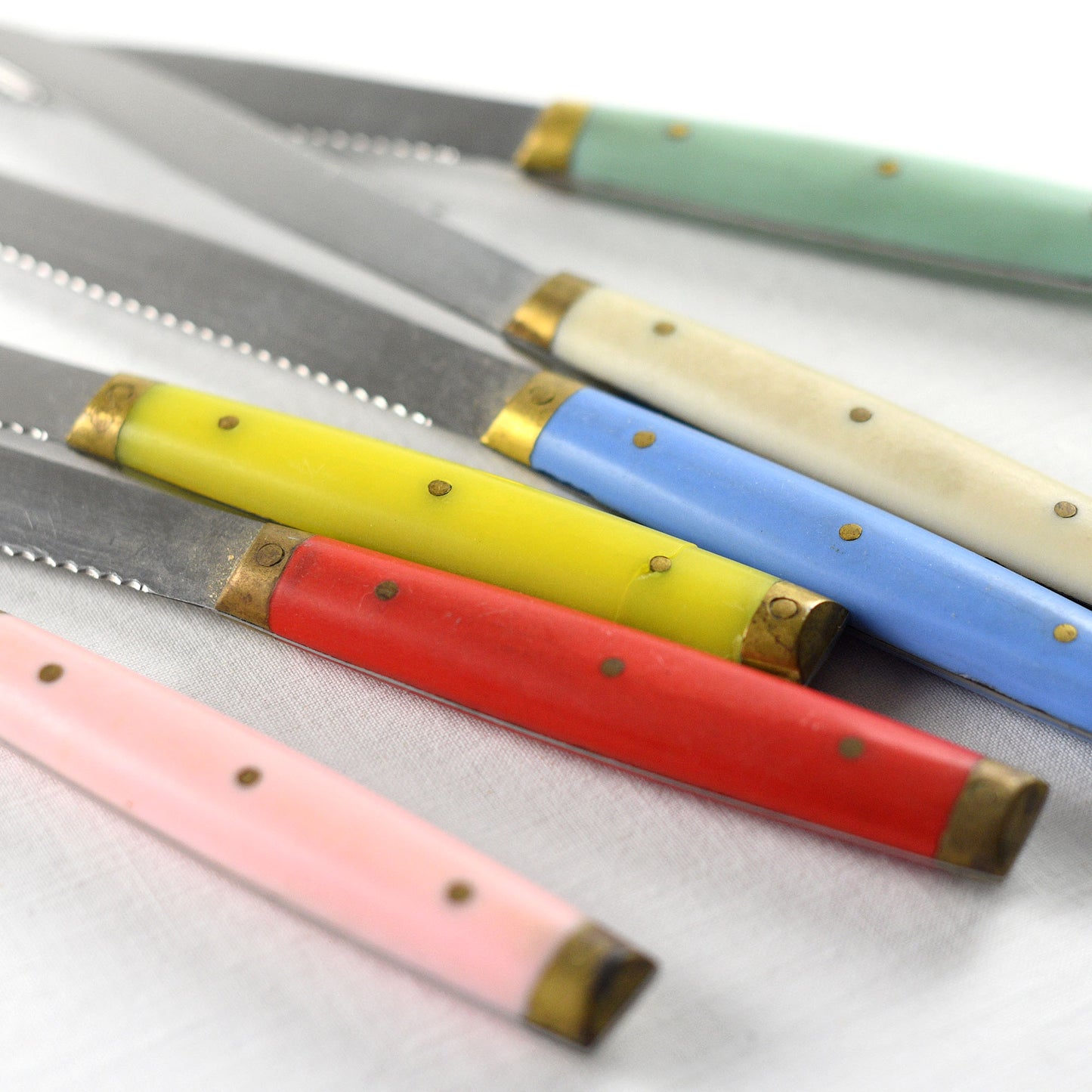 Couteaux colorés