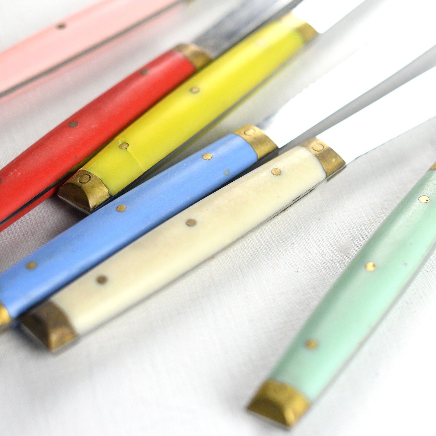 Couteaux colorés