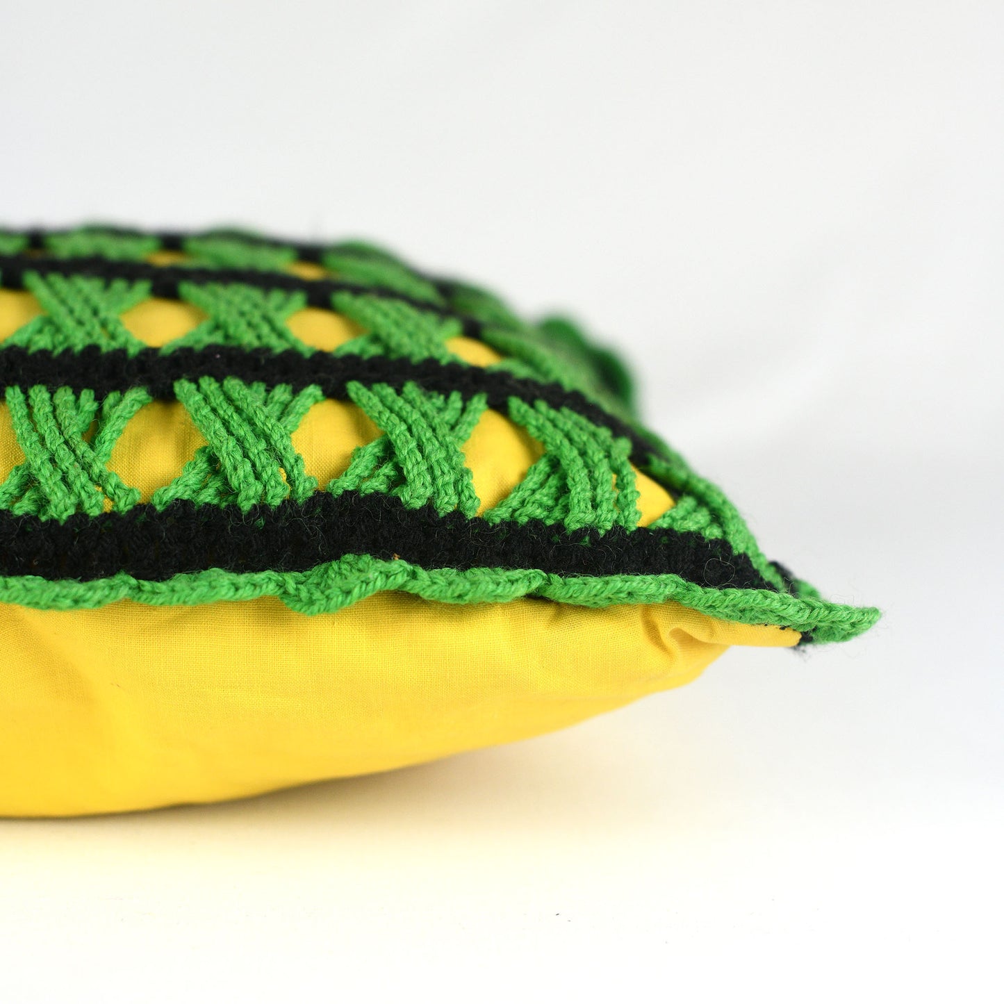 Coussin croix vertes