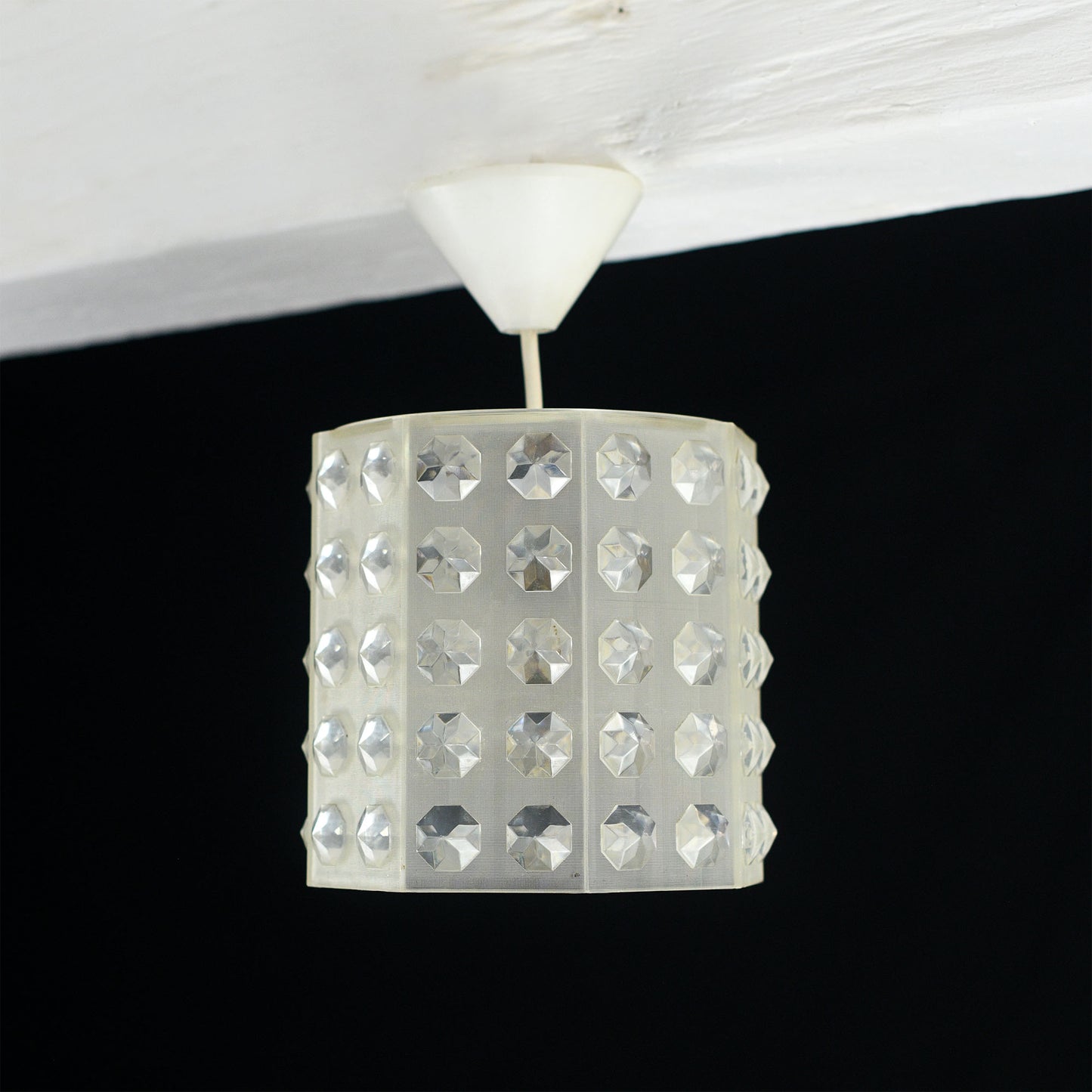 Faceted suspension