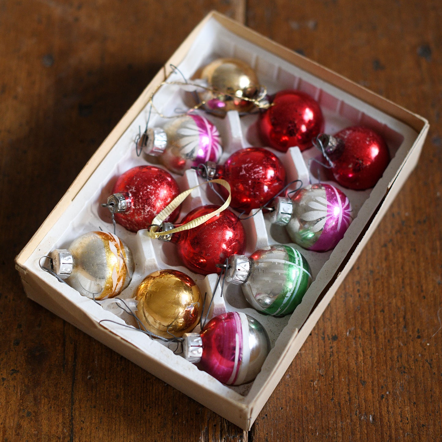 Ensemble de 12 boules