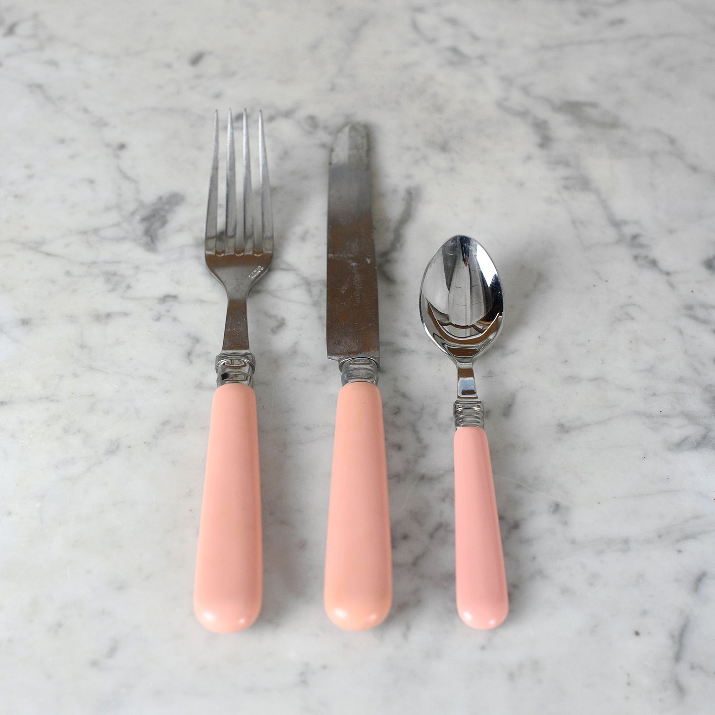 Pink cutlery