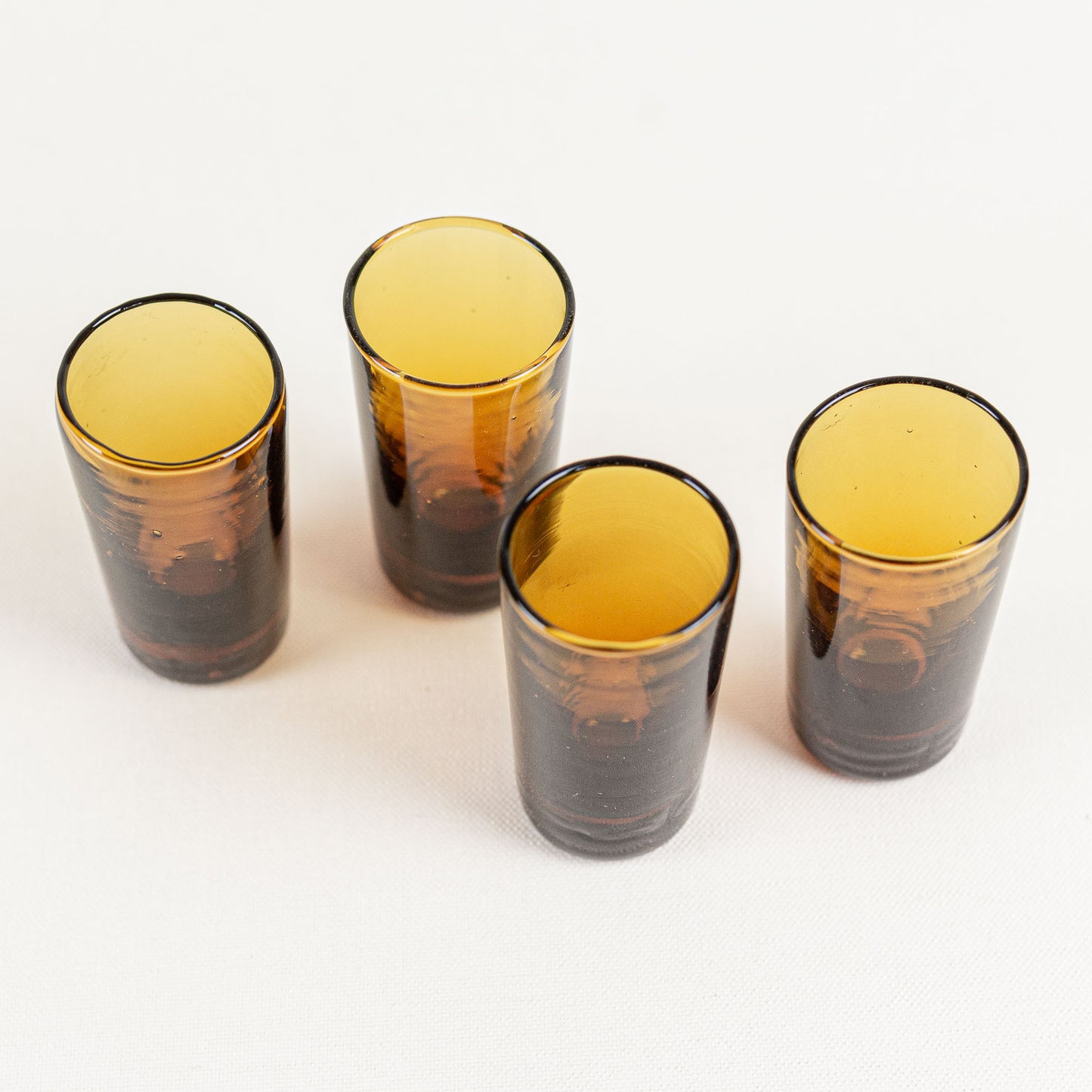 4 petits verres brun