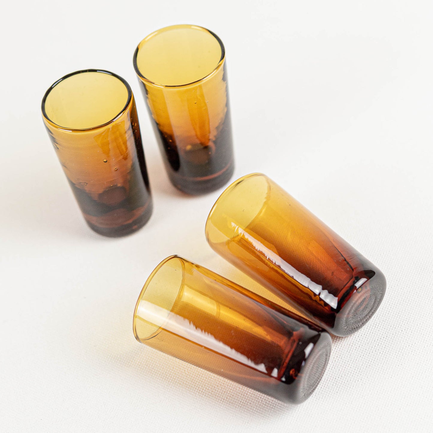 4 petits verres brun